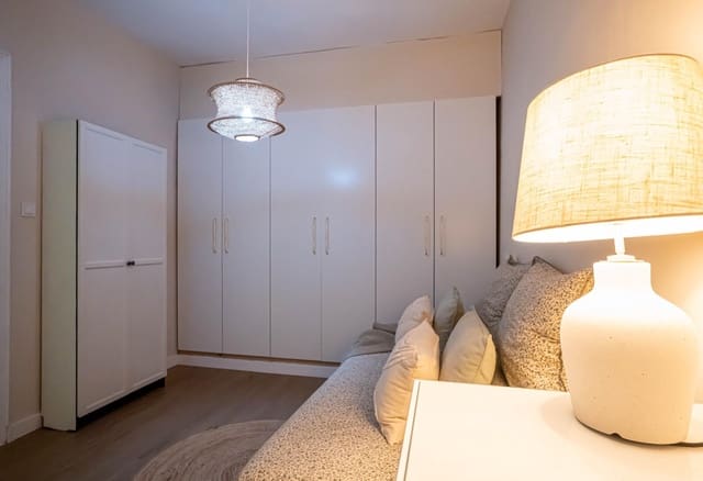 2 soverom Leilighet til salgs i Sevilla by - € 295 000 (Ref: 9721665)