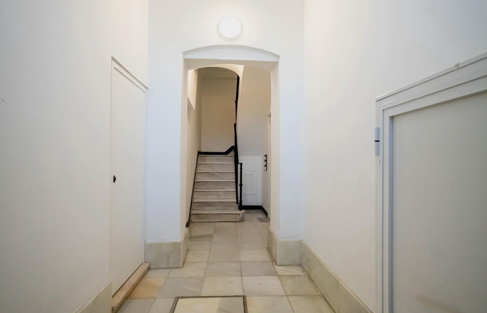 2 bedroom Flat for sale in Seville city - € 280,000 (Ref: 9721665)