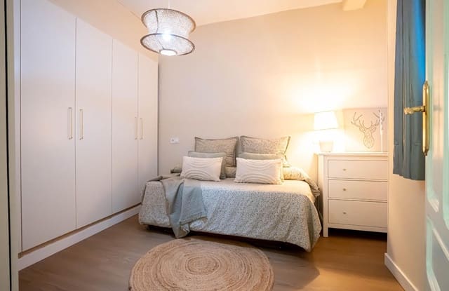 2 makuuhuone Asunto myytävänä paikassa Sevilla kaupunki - 280 000 € (Ref: 9721665)