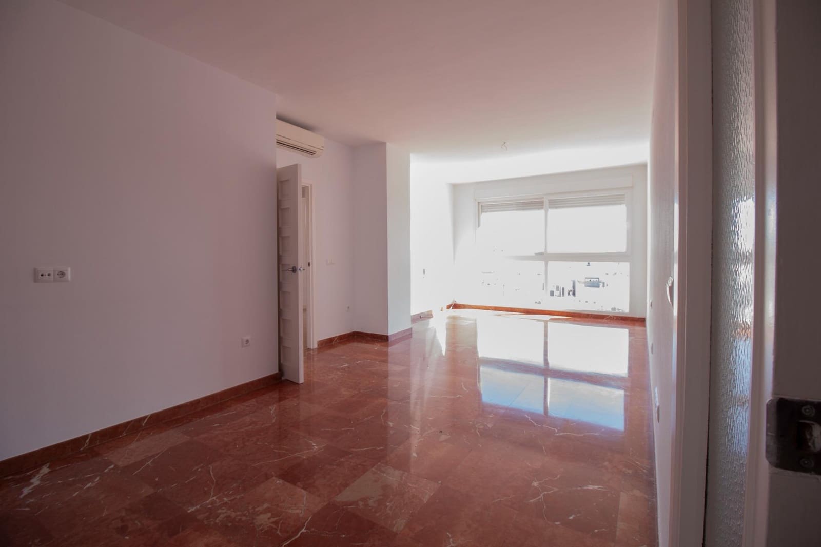 3 makuuhuone Asunto vuokrattavana paikassa Sevilla kaupunki - 1 900 € (Ref: 9747881)