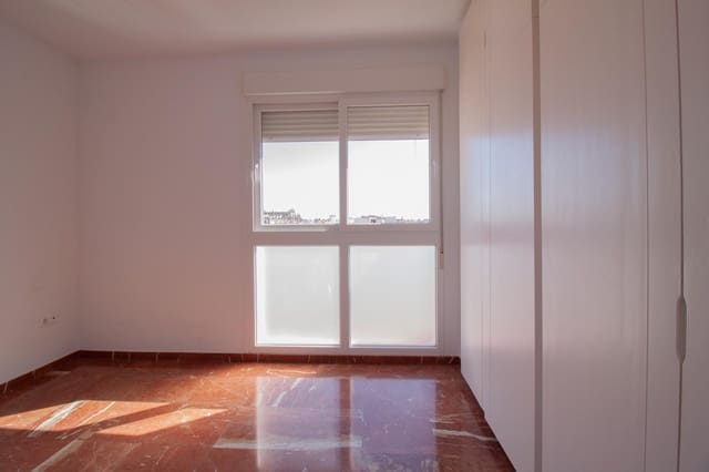 3 soverom Leilighet til leie i Alfalfa, Sevilla by - € 1 900 (Ref: 9747881)