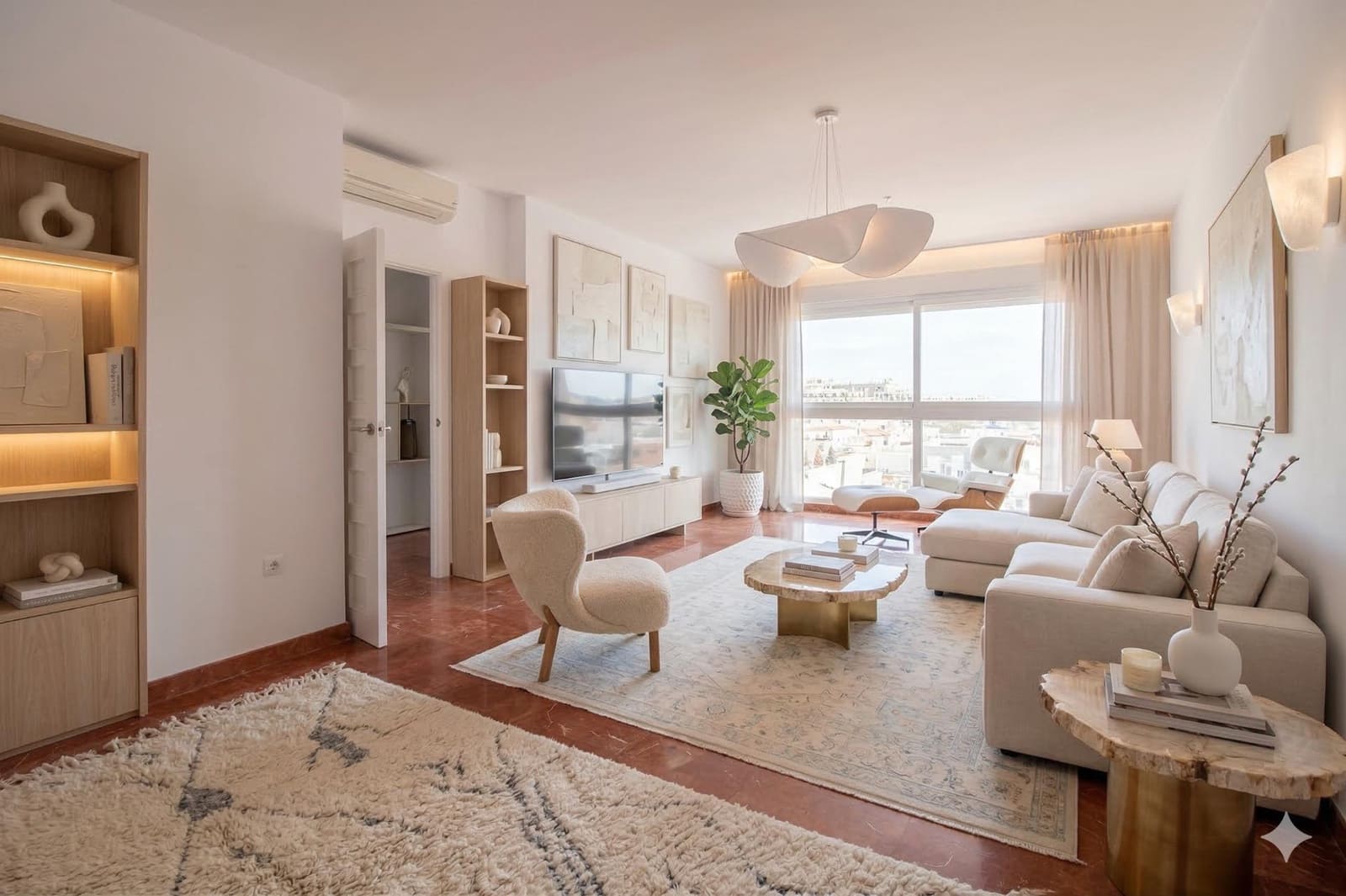 3 makuuhuone Asunto vuokrattavana paikassa Sevilla kaupunki - 1 900 € (Ref: 9747881)