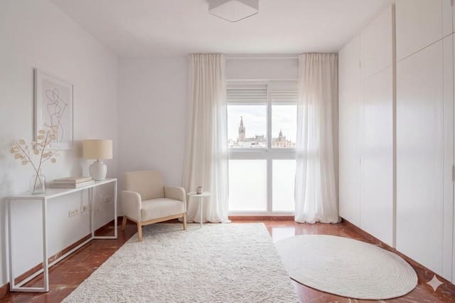 3 soverom Leilighet til leie i Alfalfa, Sevilla by - € 1 900 (Ref: 9747881)