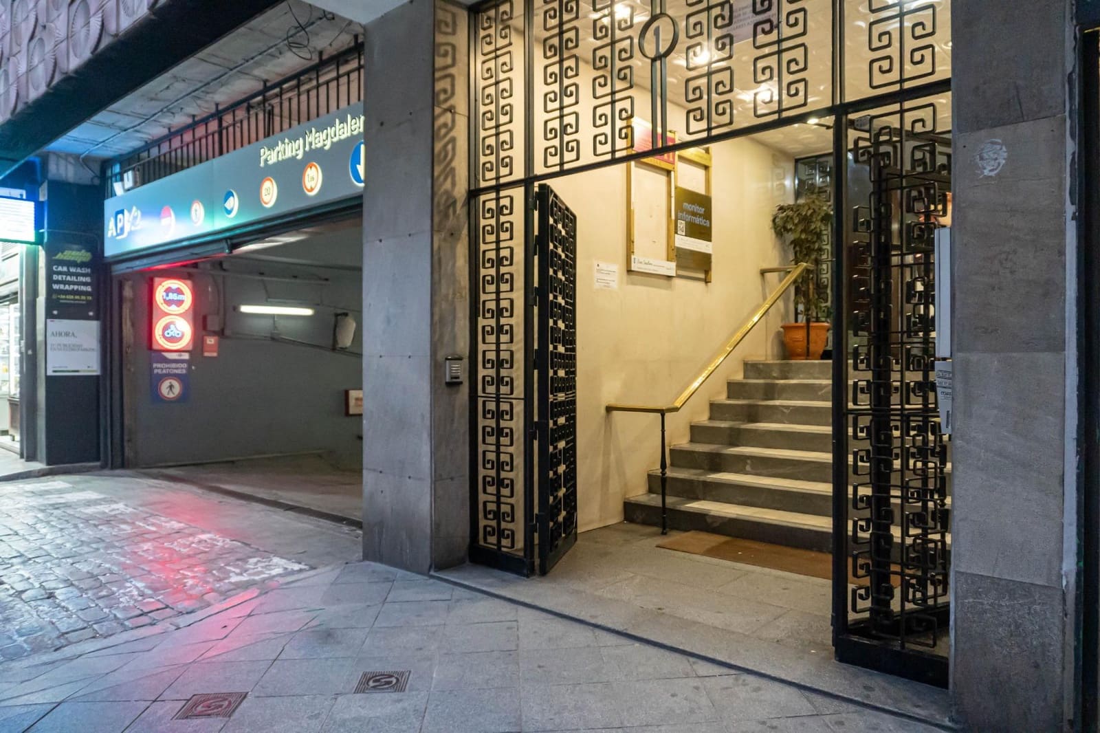 3 makuuhuone Asunto vuokrattavana paikassa Sevilla kaupunki - 1 900 € (Ref: 9747881)