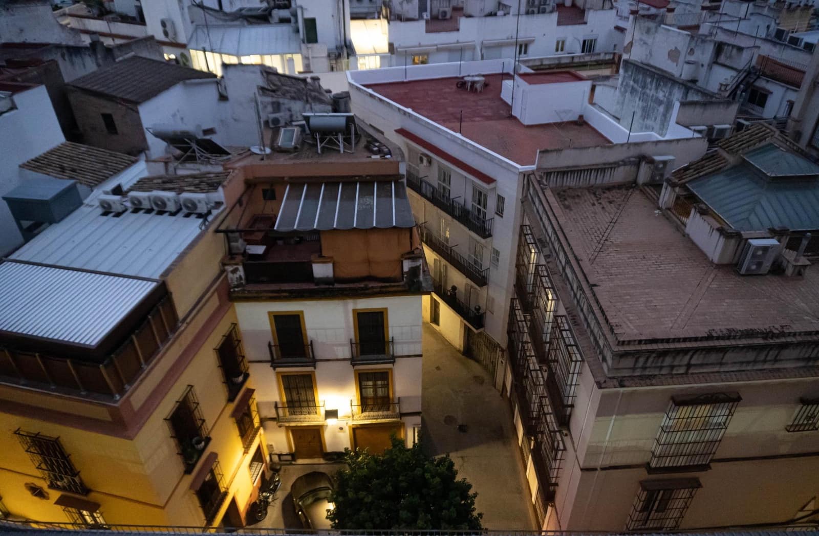 3 makuuhuone Asunto vuokrattavana paikassa Sevilla kaupunki - 1 800 € (Ref: 9747881)