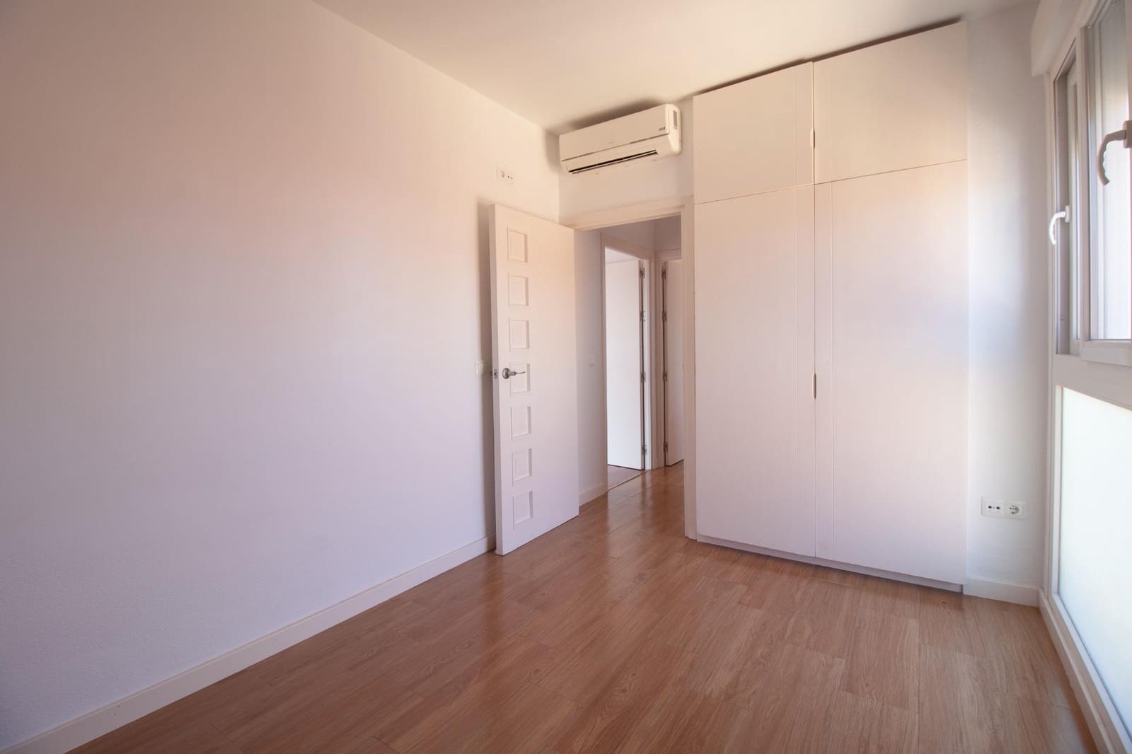 3 makuuhuone Asunto vuokrattavana paikassa Sevilla kaupunki - 1 800 € (Ref: 9747881)