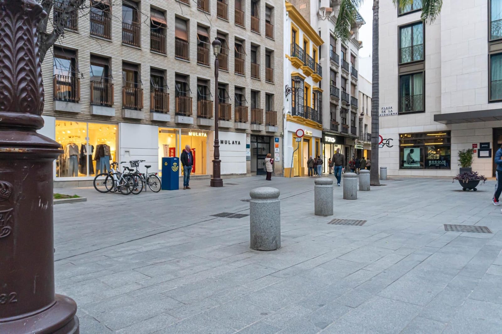3 makuuhuone Asunto vuokrattavana paikassa Sevilla kaupunki - 1 800 € (Ref: 9747881)