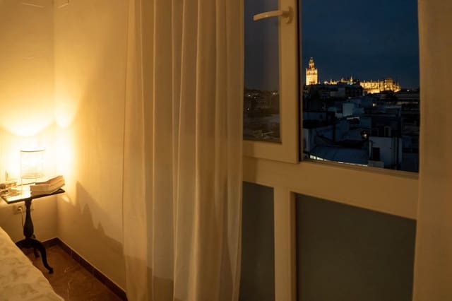 3 quarto Apartamento para arrendar em Alfalfa, Sevilha cidade - 1 590 € (Ref: 9747881)