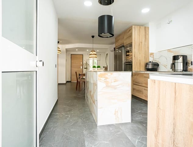 4 soveværelse Rækkehus til salg i Olivares - € 240.000 (Ref: 9778088)