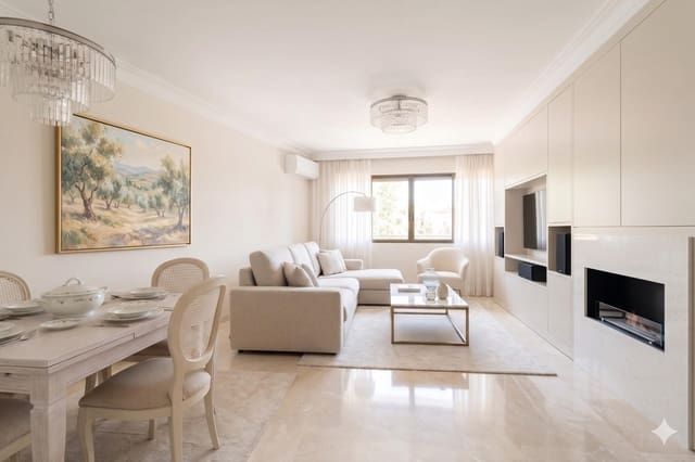 5 bedroom Flat for sale in no asignado, Seville city with pool garage - € 365,000 (Ref: 9783113)