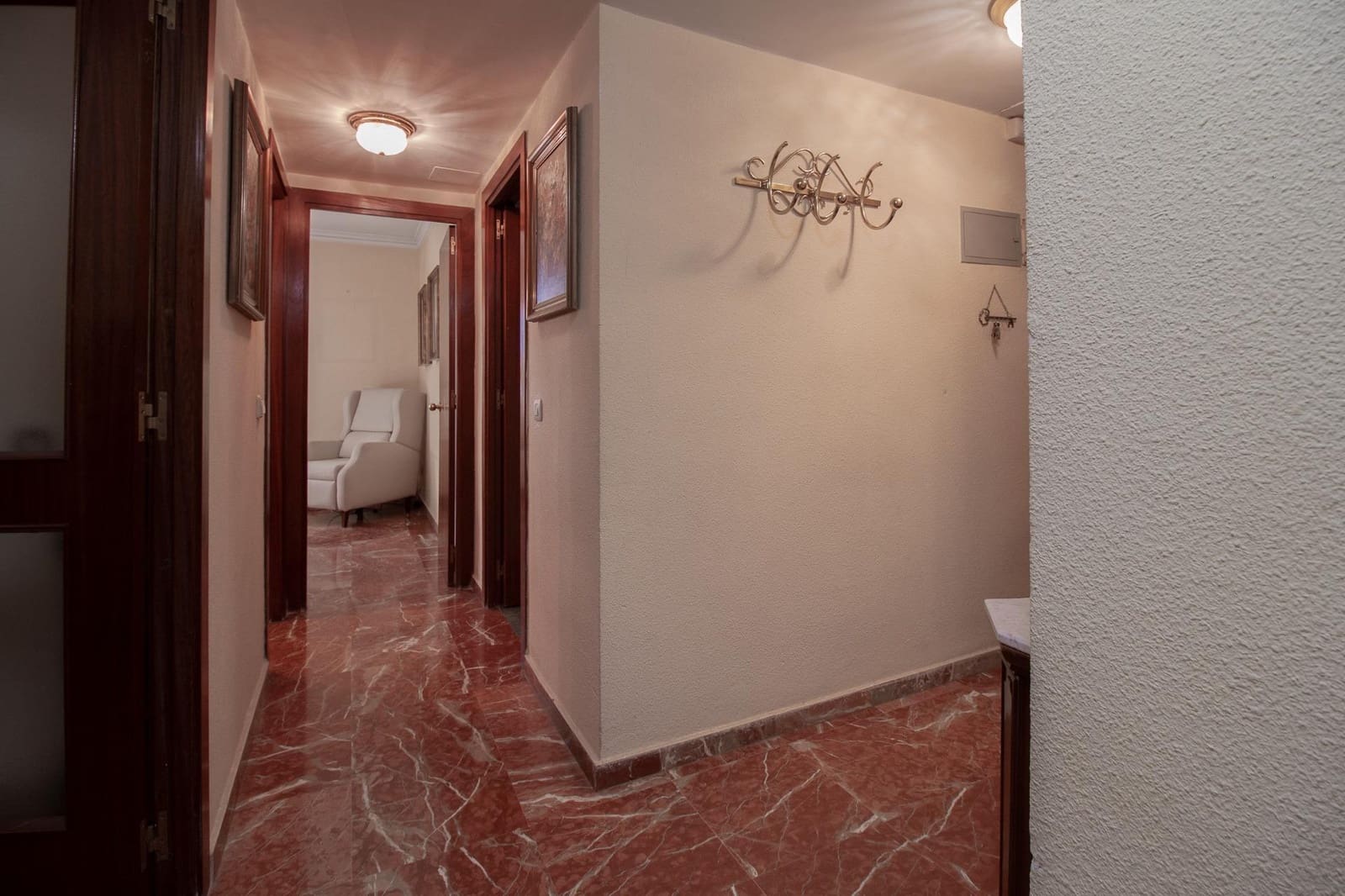 5 soveværelse Lejlighed til salg i Sevilla by med swimmingpool garage - € 365.000 (Ref: 9783113)