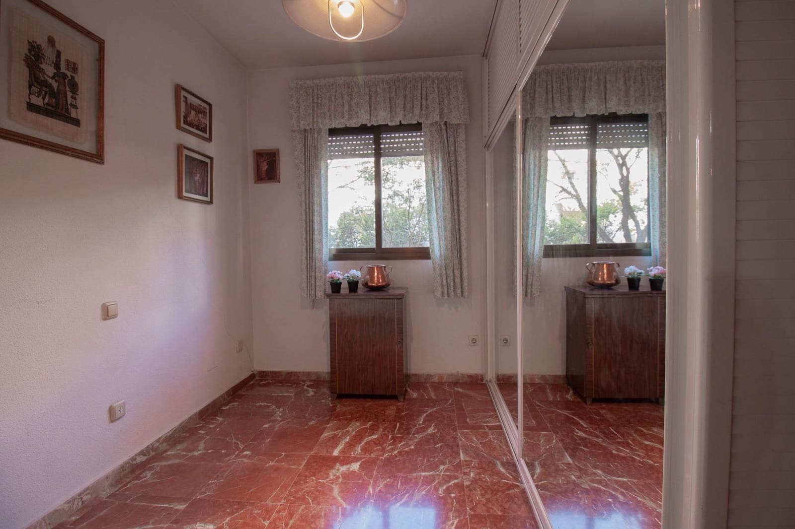 5 soveværelse Lejlighed til salg i Sevilla by med swimmingpool garage - € 365.000 (Ref: 9783113)