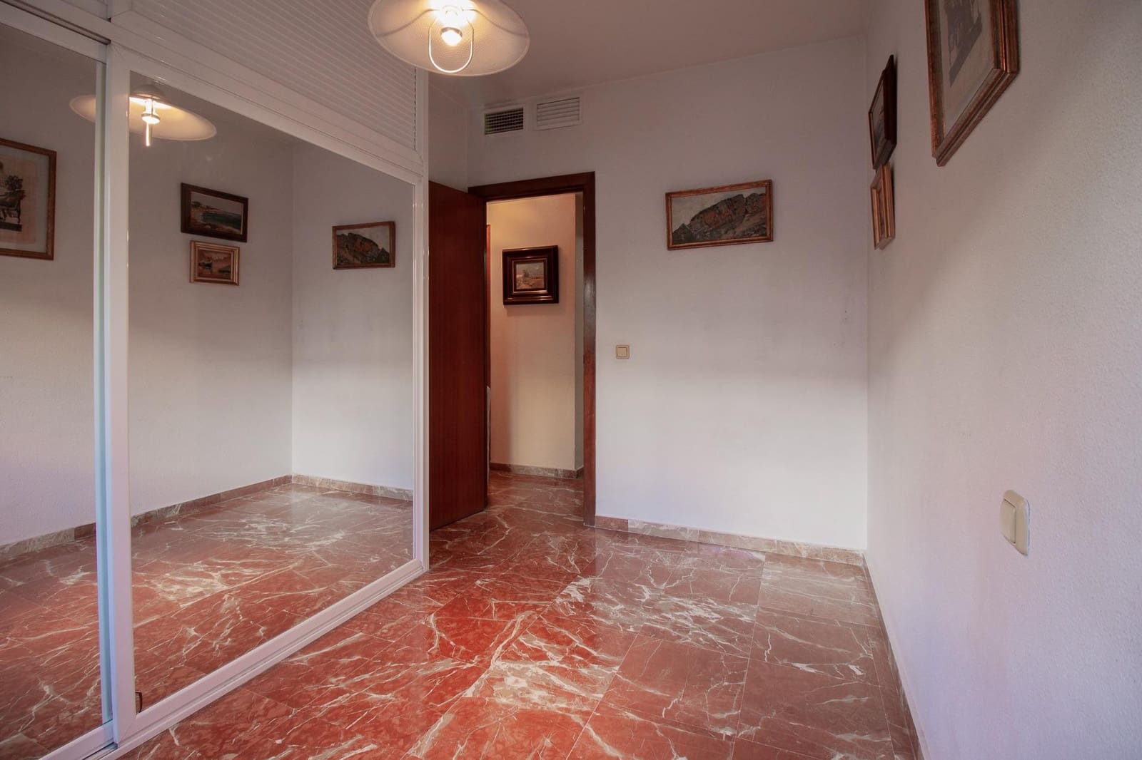 5 soveværelse Lejlighed til salg i Sevilla by med swimmingpool garage - € 365.000 (Ref: 9783113)