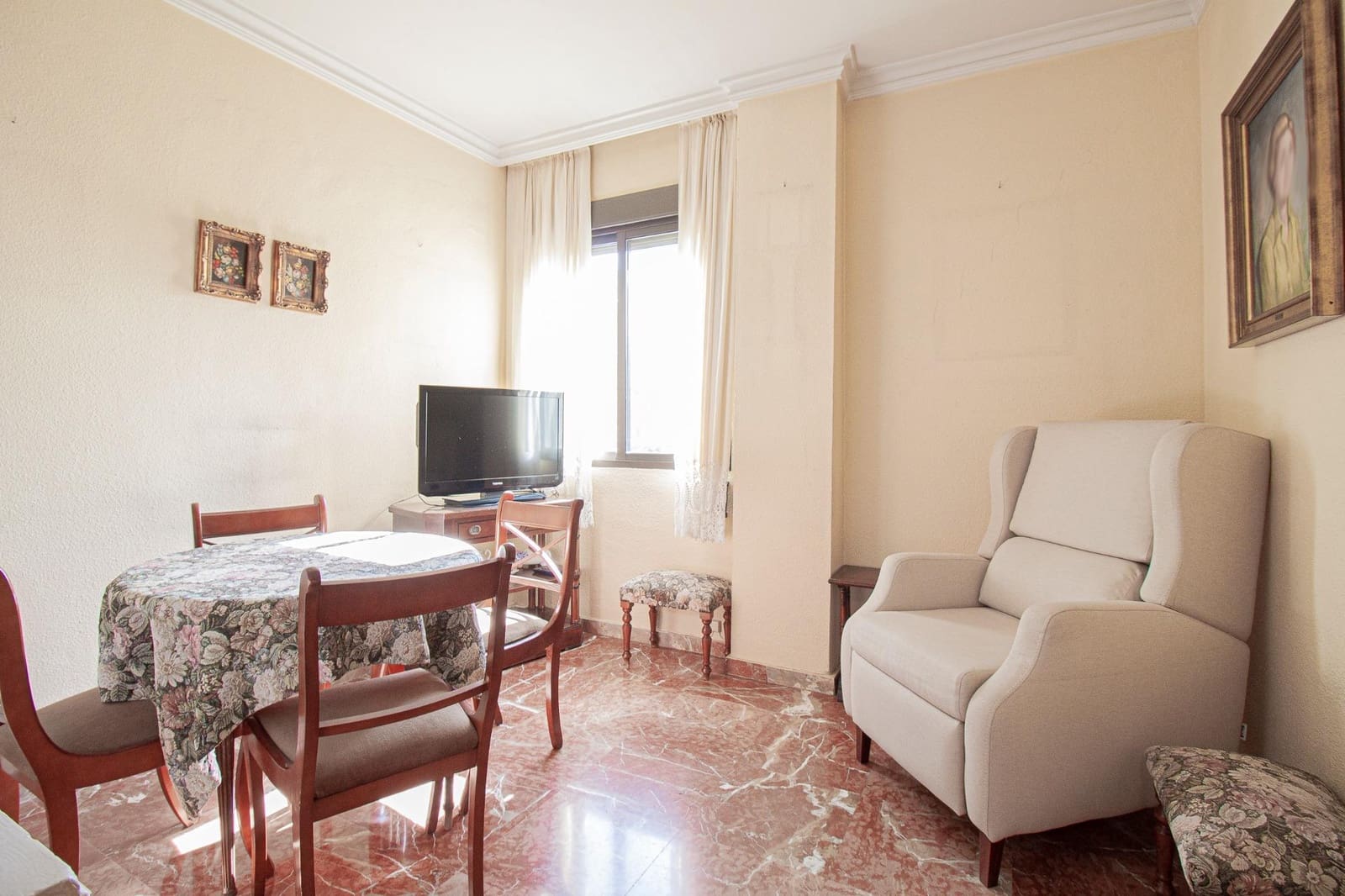 5 soveværelse Lejlighed til salg i Sevilla by med swimmingpool garage - € 365.000 (Ref: 9783113)