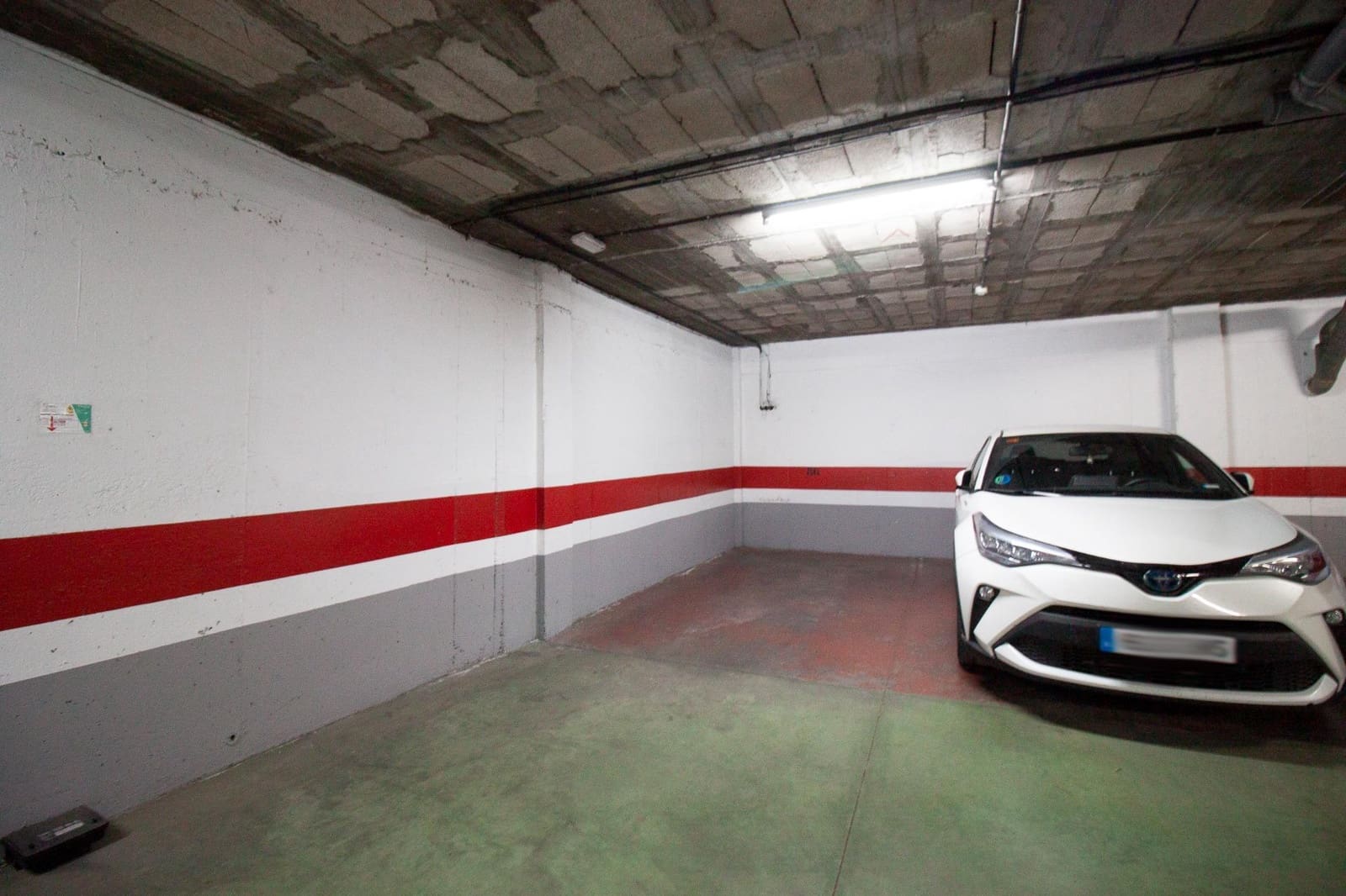 5 soveværelse Lejlighed til salg i Sevilla by med swimmingpool garage - € 365.000 (Ref: 9783113)