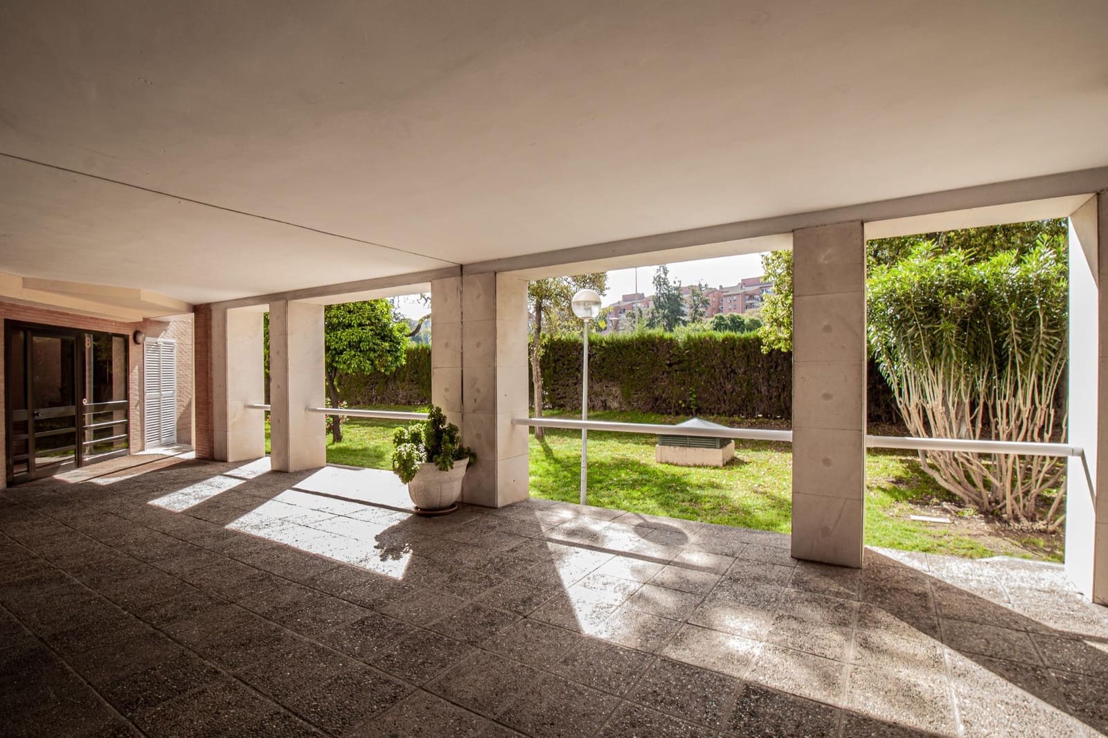 5 soveværelse Lejlighed til salg i Sevilla by med swimmingpool garage - € 365.000 (Ref: 9783113)