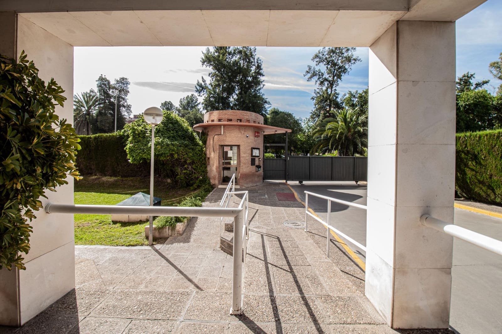 5 soveværelse Lejlighed til salg i Sevilla by med swimmingpool garage - € 365.000 (Ref: 9783113)