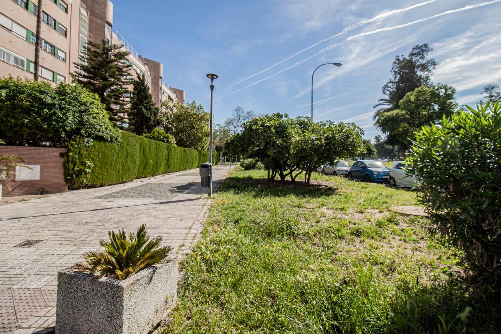 5 soveværelse Lejlighed til salg i Sevilla by med swimmingpool garage - € 365.000 (Ref: 9783113)