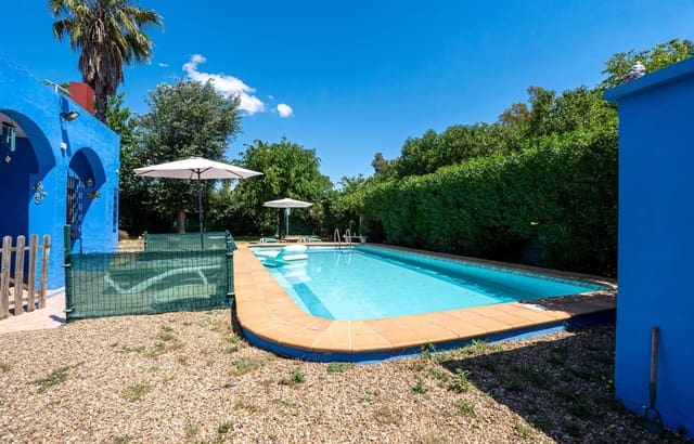 3 soveværelse Finca/Landehus til salg i Marchena med swimmingpool garage - € 212.000 (Ref: 9831335)