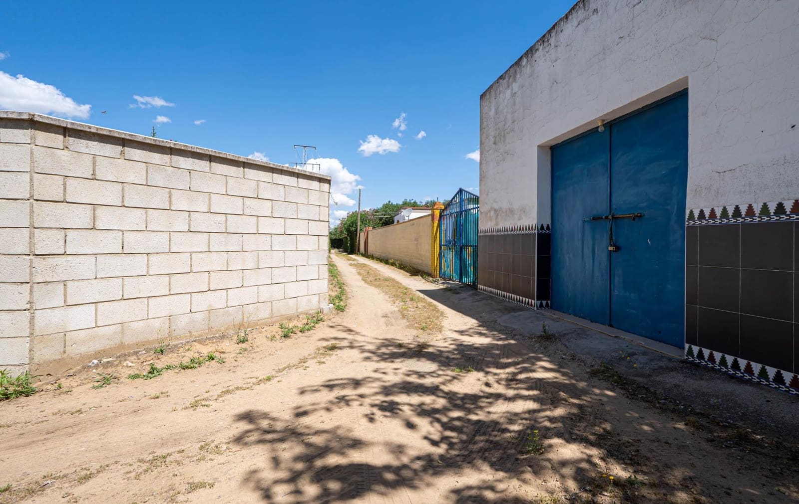 3 soveværelse Finca/Landehus til salg i Marchena med swimmingpool garage - € 212.000 (Ref: 9831335)