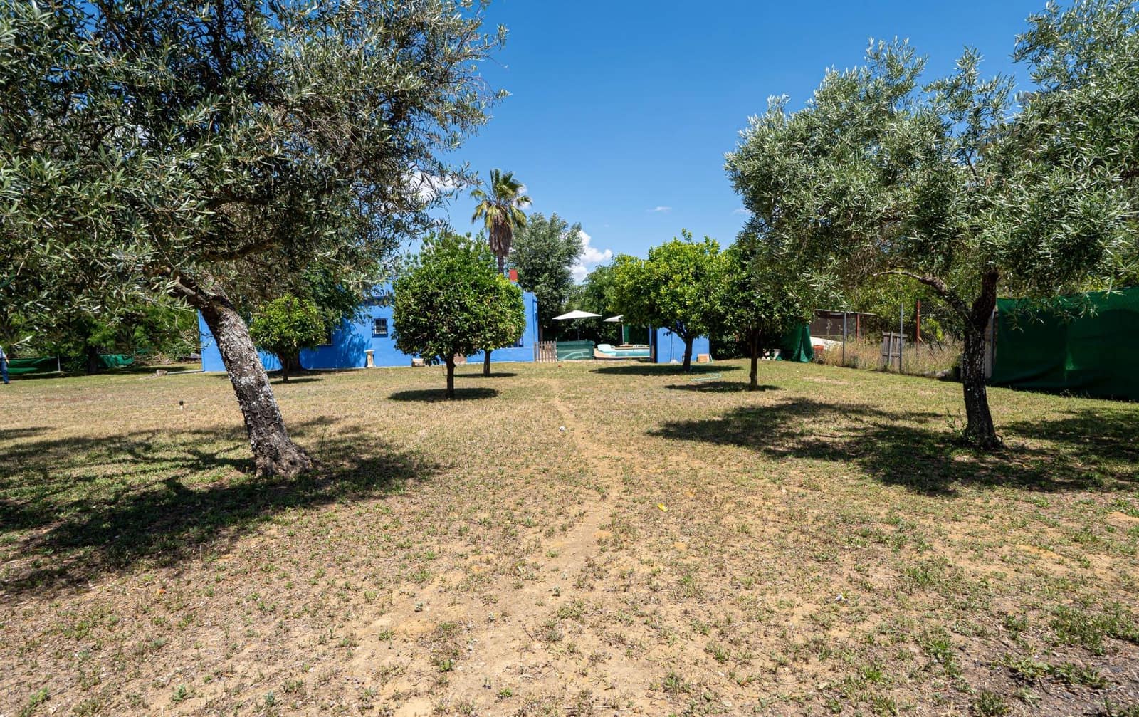 3 soveværelse Finca/Landehus til salg i Marchena med swimmingpool garage - € 212.000 (Ref: 9831335)