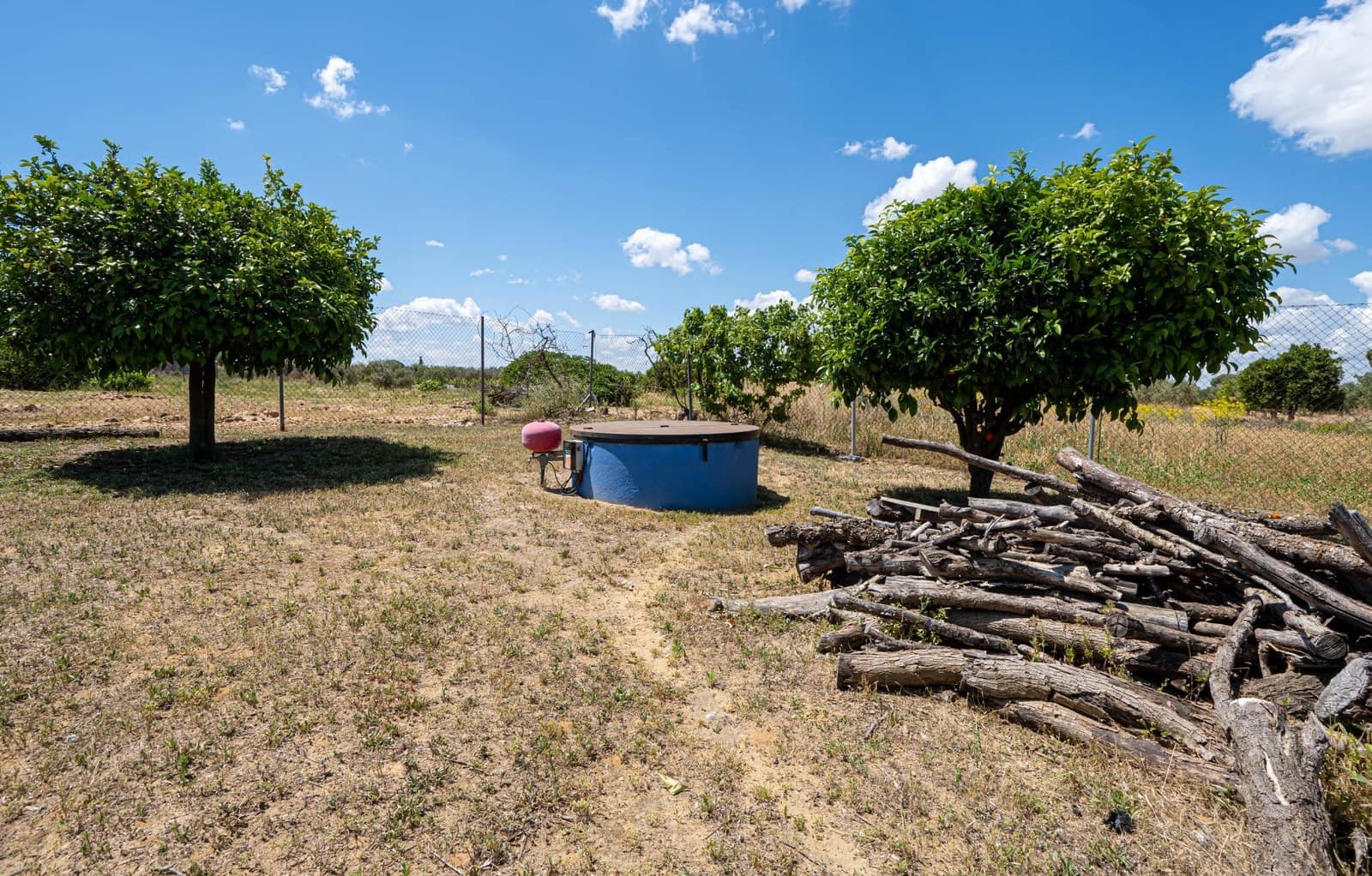 3 soveværelse Finca/Landehus til salg i Marchena med swimmingpool garage - € 212.000 (Ref: 9831335)