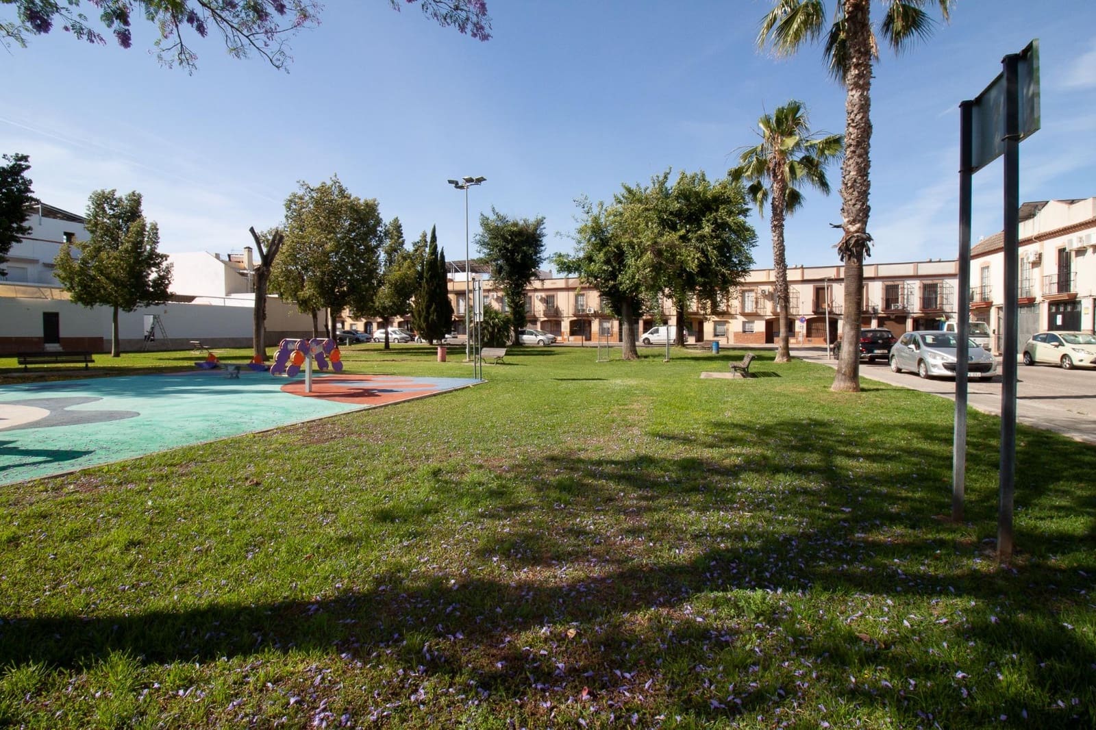 3 bedroom Townhouse for sale in San Jose de la Rinconada with garage - € 229,000 (Ref: 9858107)