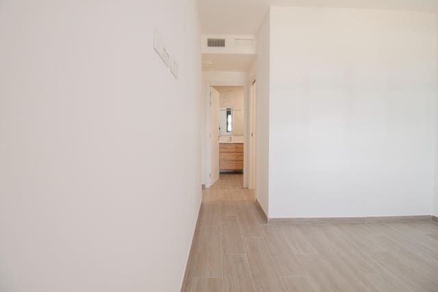 2 bedroom Flat for rent in San José de la Rinconada, La Rinconada with pool garage - € 900 (Ref: 9922284)