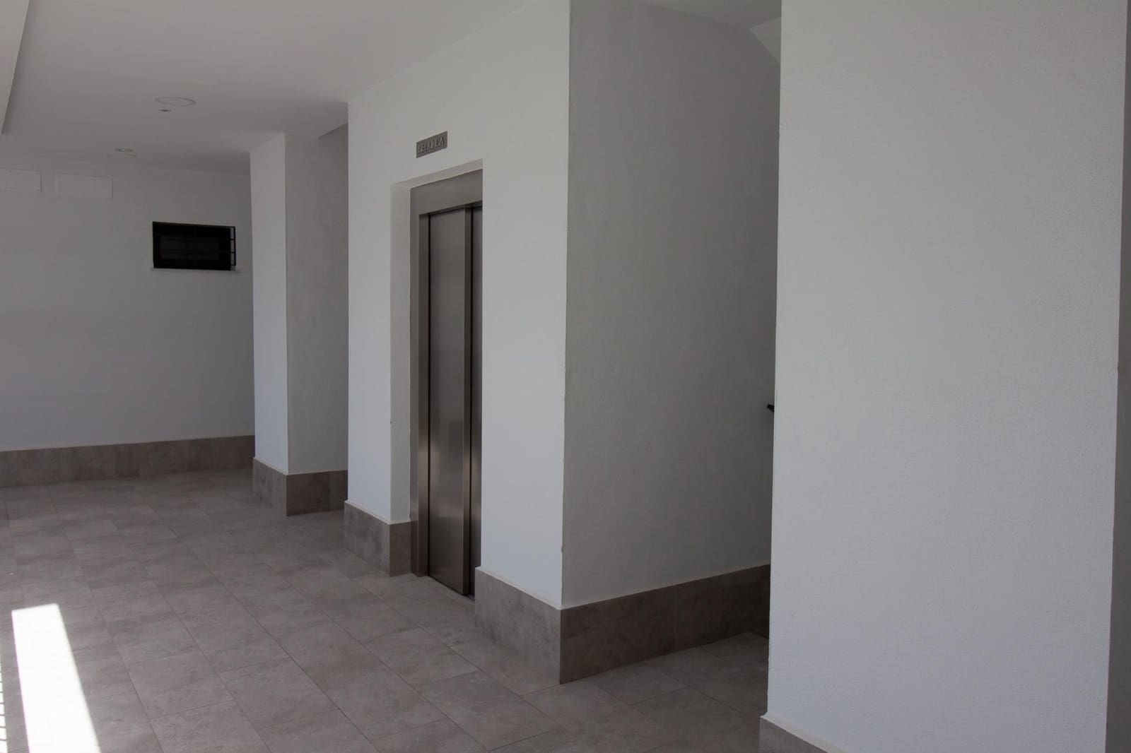 2 bedroom Flat for rent in San Jose de la Rinconada with pool garage - € 900 (Ref: 9922284)