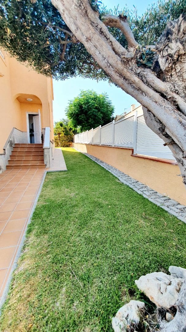 4 soveværelse Villa til salg i Calafell med swimmingpool garage - € 448.000 (Ref: 9707704)