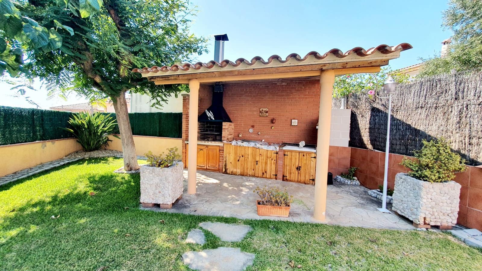 4 soveværelse Villa til salg i Calafell med swimmingpool garage - € 448.000 (Ref: 9707704)