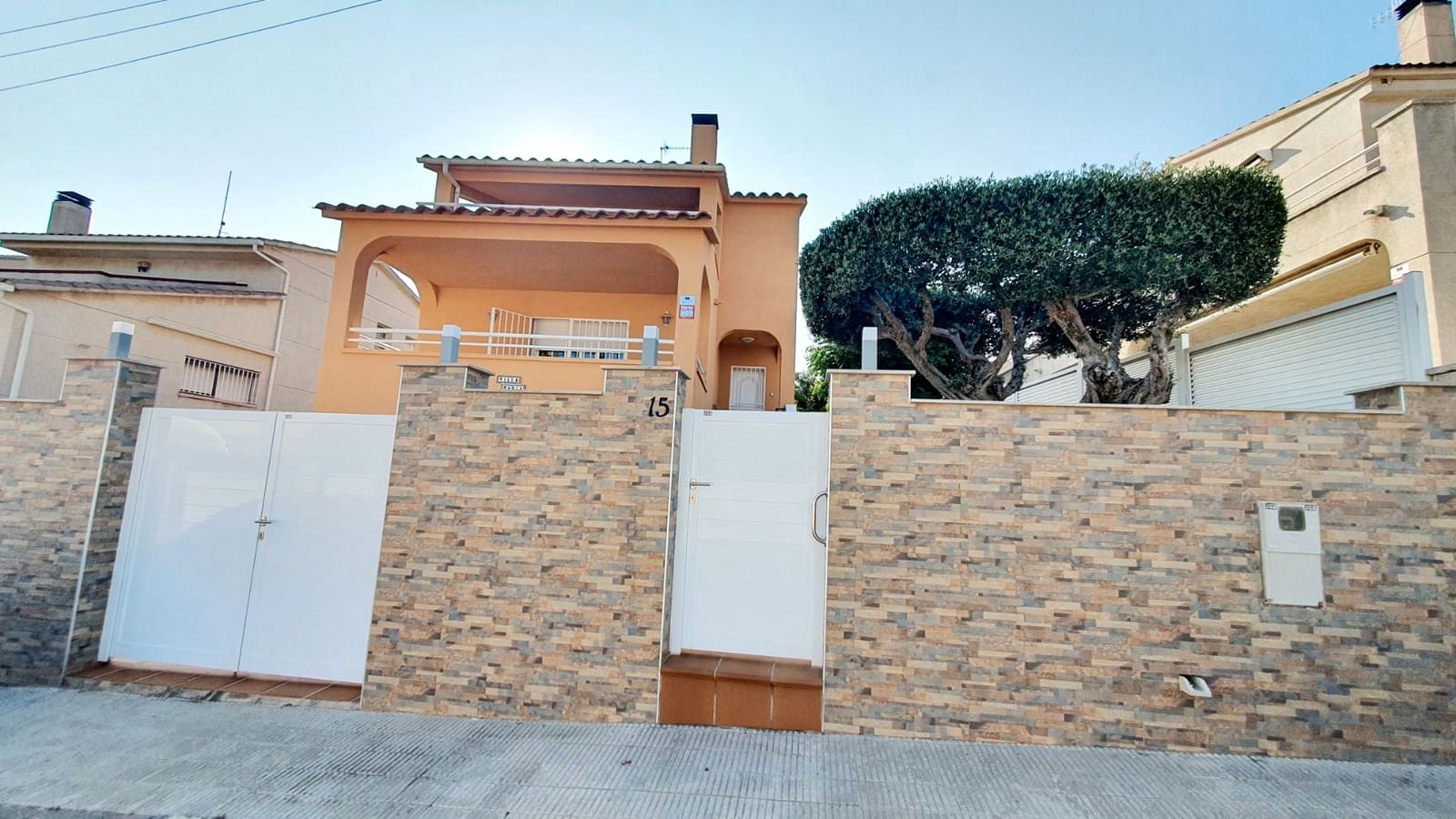 4 soveværelse Villa til salg i Calafell med swimmingpool garage - € 448.000 (Ref: 9707704)