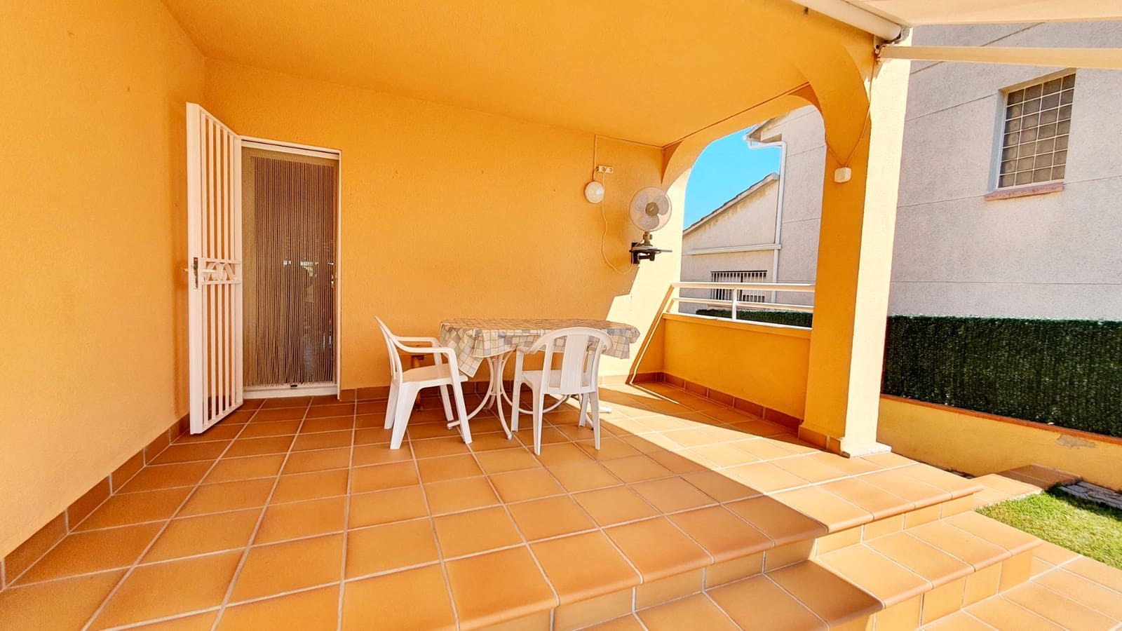 4 soveværelse Villa til salg i Calafell med swimmingpool garage - € 448.000 (Ref: 9707704)