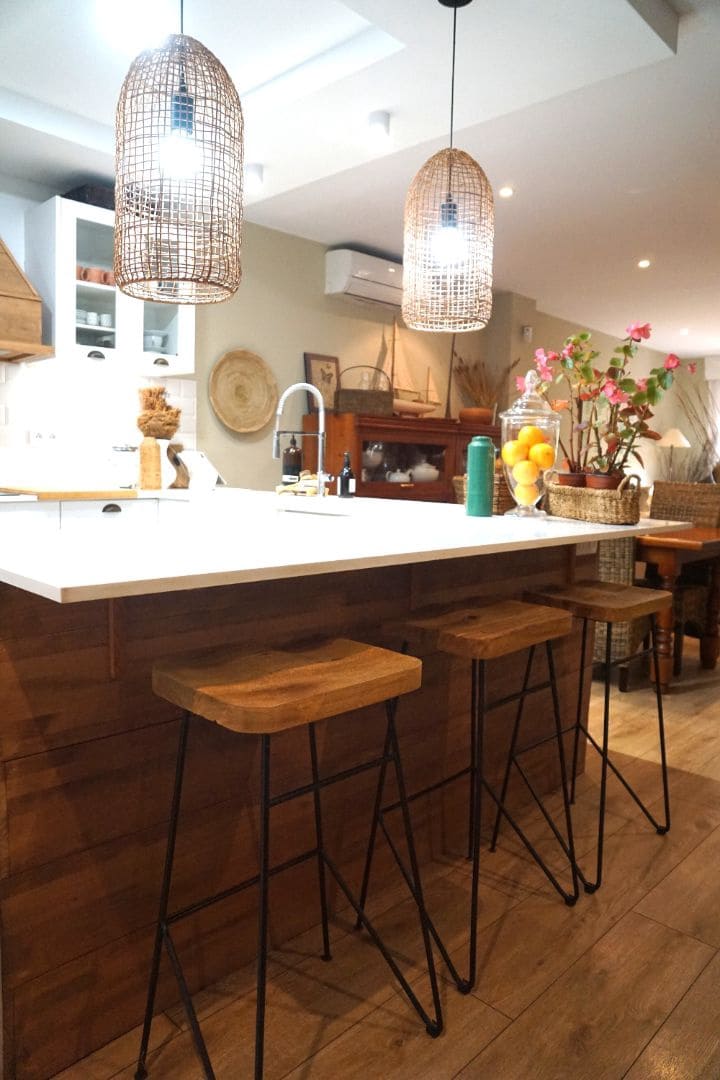 4 bedroom Townhouse for sale in Badalona with garage - € 720,000 (Ref: 9707706)