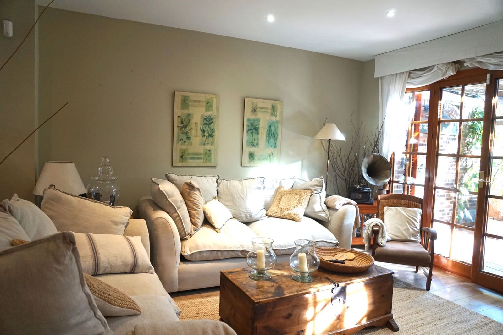 4 bedroom Townhouse for sale in Badalona with garage - € 720,000 (Ref: 9707706)