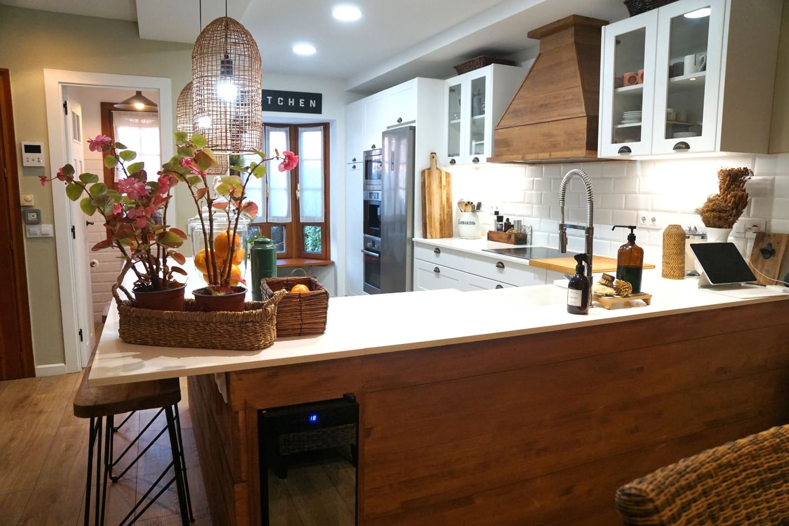 4 bedroom Townhouse for sale in Badalona with garage - € 720,000 (Ref: 9707706)