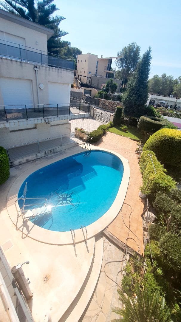 5 sovrum Villa till salu i Calafell med pool garage - 690 000 € (Ref: 9707708)