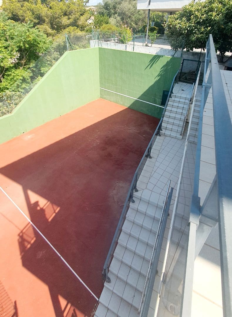 5 sovrum Villa till salu i Calafell med pool garage - 690 000 € (Ref: 9707708)