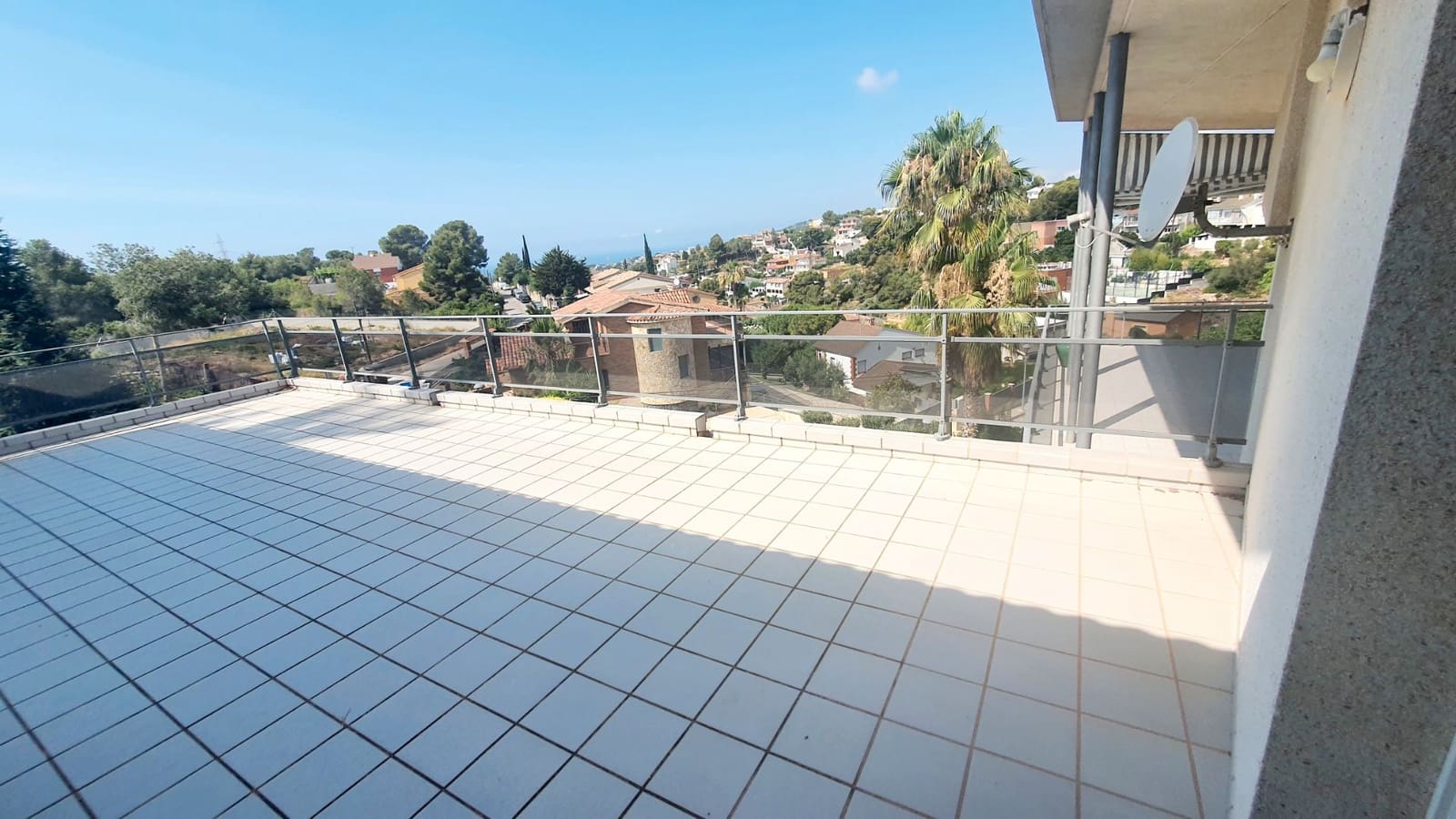 5 sovrum Villa till salu i Calafell med pool garage - 690 000 € (Ref: 9707708)