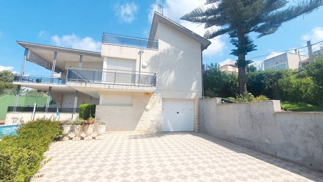 5 bedroom Villa for sale in Segur de Calafell, Calafell with pool garage - € 690,000 (Ref: 9707708)