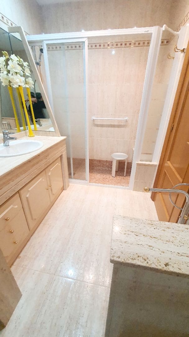 5 sovrum Villa till salu i Calafell med pool garage - 690 000 € (Ref: 9707708)