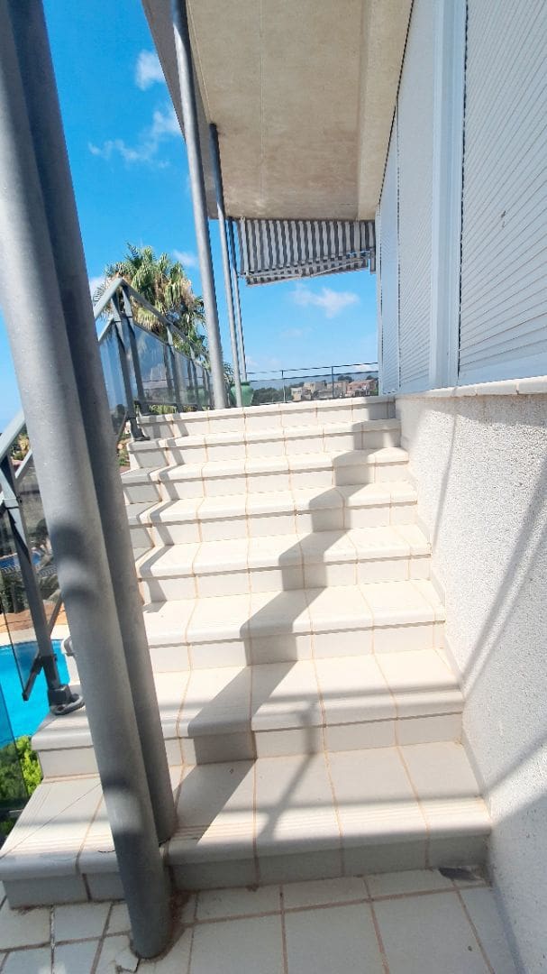 5 sovrum Villa till salu i Calafell med pool garage - 690 000 € (Ref: 9707708)