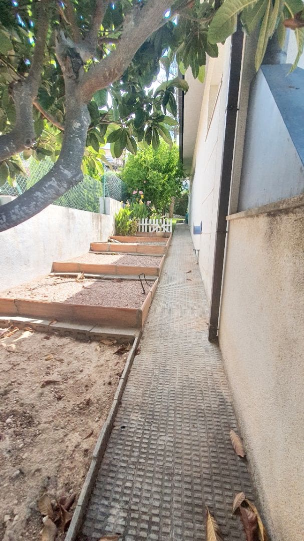 5 sovrum Villa till salu i Calafell med pool garage - 690 000 € (Ref: 9707708)