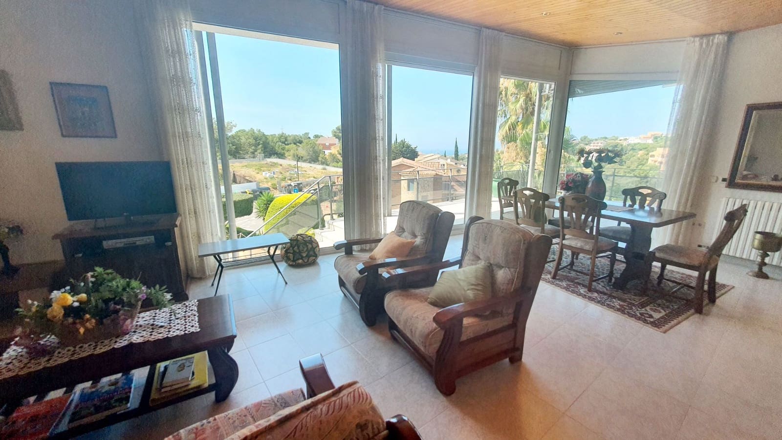 5 sovrum Villa till salu i Calafell med pool garage - 690 000 € (Ref: 9707708)