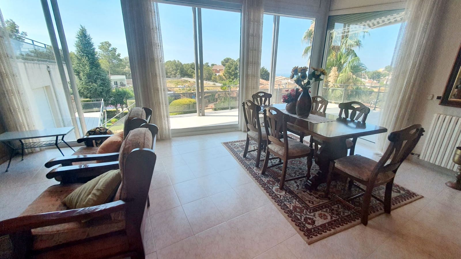 5 sovrum Villa till salu i Calafell med pool garage - 690 000 € (Ref: 9707708)