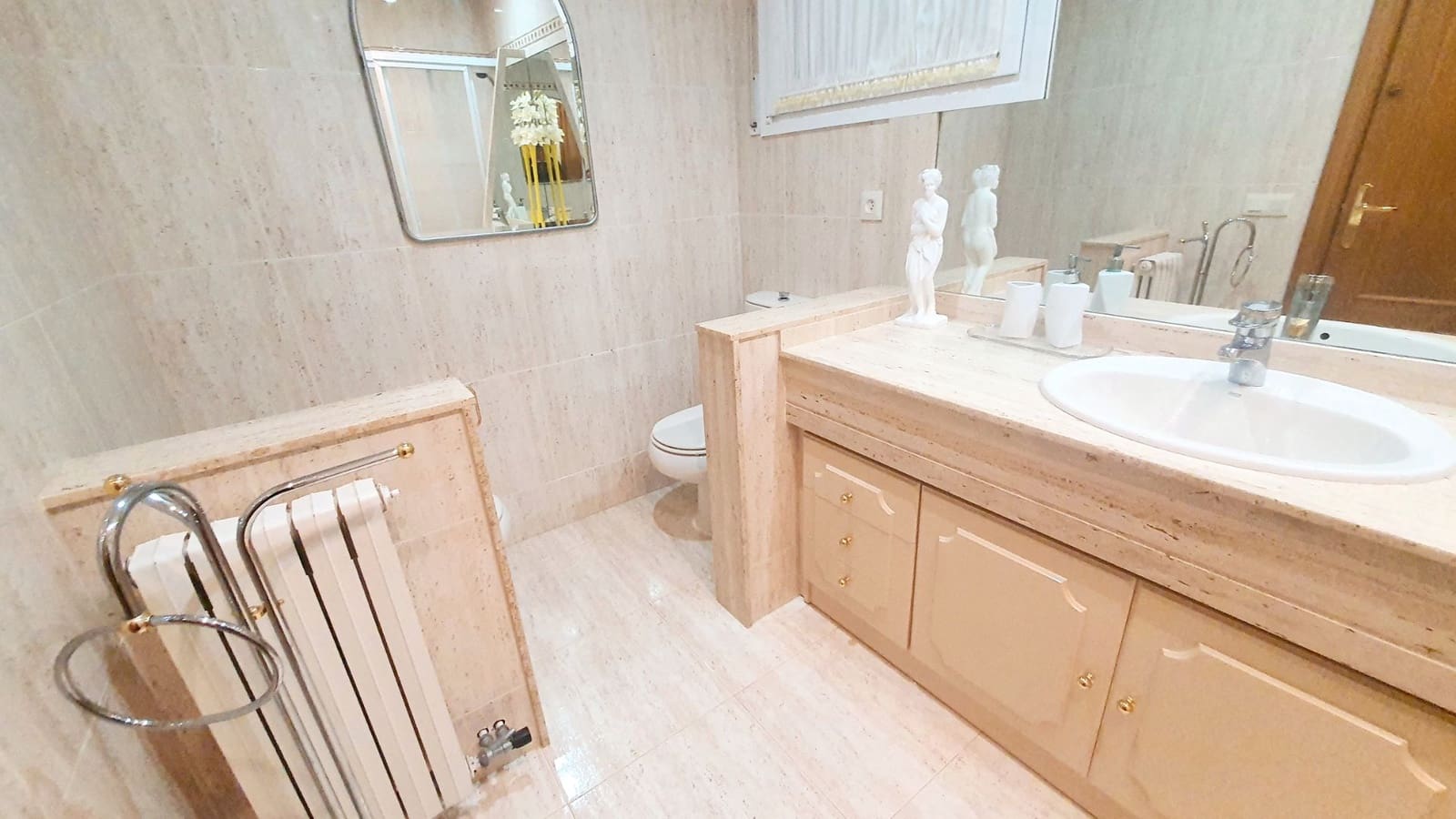 5 sovrum Villa till salu i Calafell med pool garage - 690 000 € (Ref: 9707708)