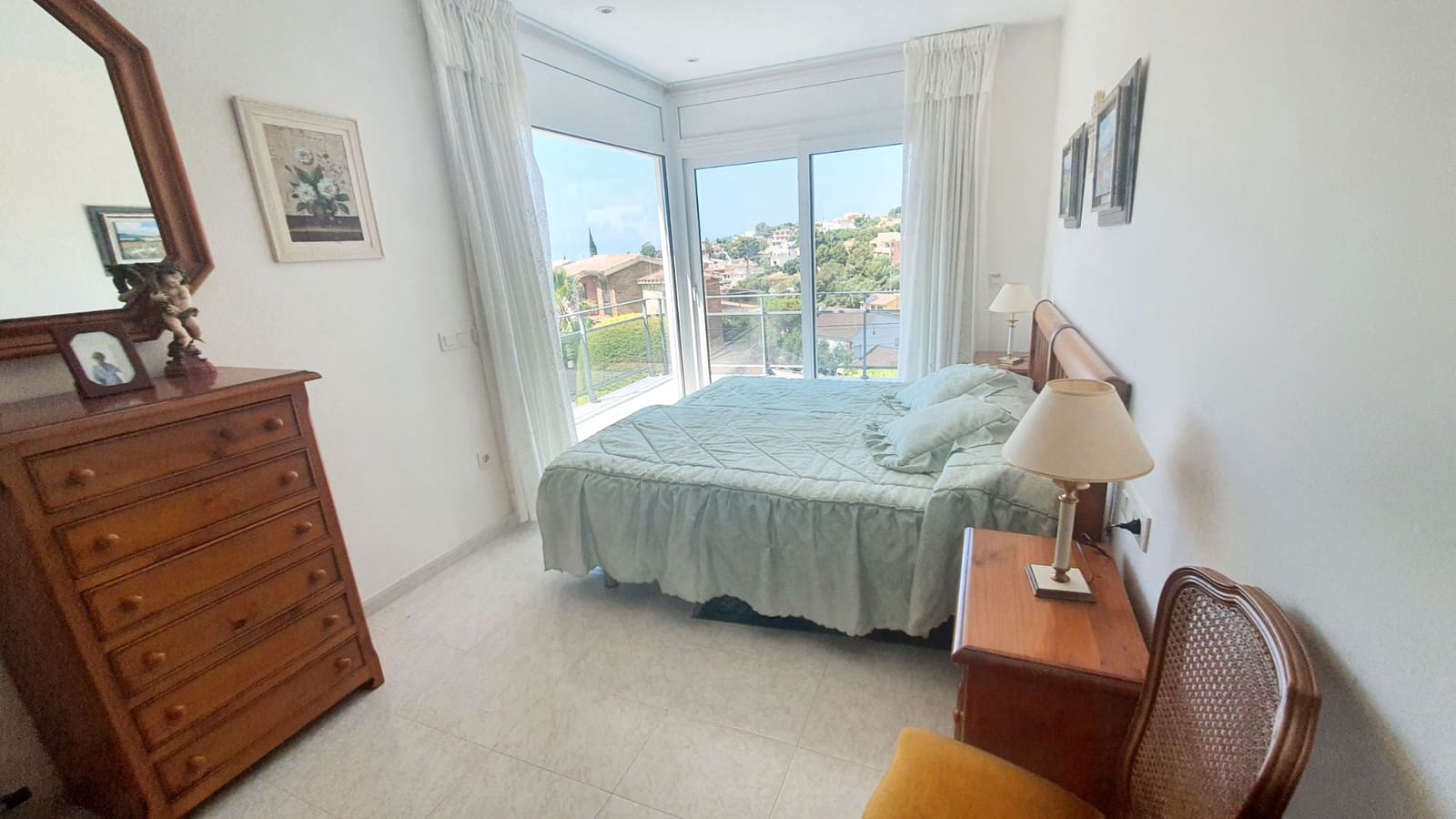 5 sovrum Villa till salu i Calafell med pool garage - 690 000 € (Ref: 9707708)