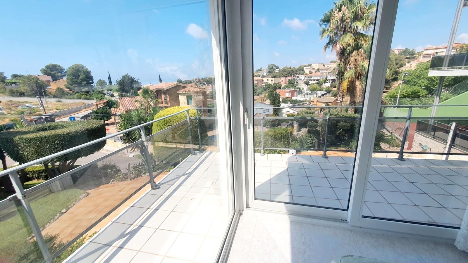 5 sovrum Villa till salu i Calafell med pool garage - 690 000 € (Ref: 9707708)