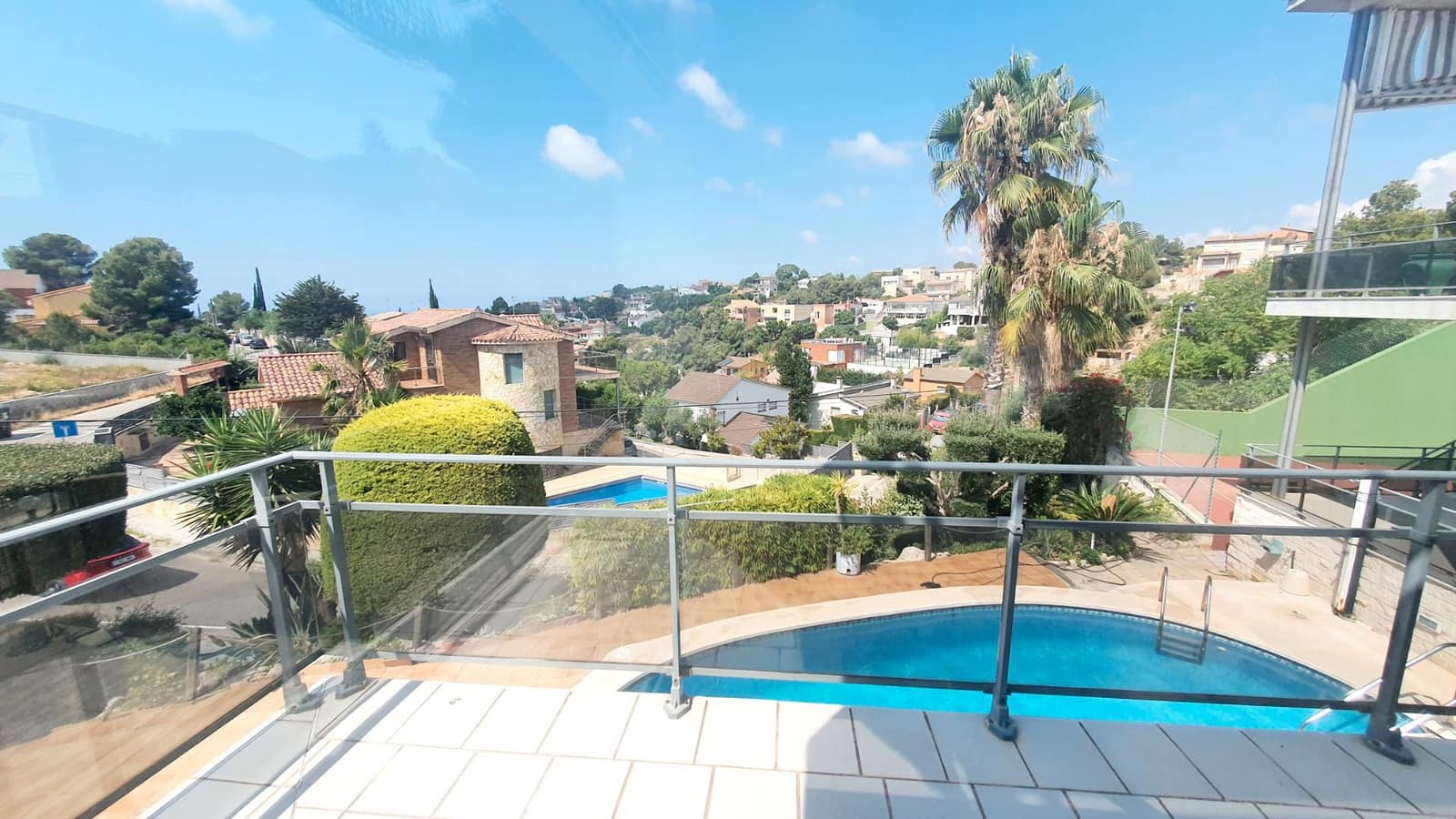 5 sovrum Villa till salu i Calafell med pool garage - 690 000 € (Ref: 9707708)