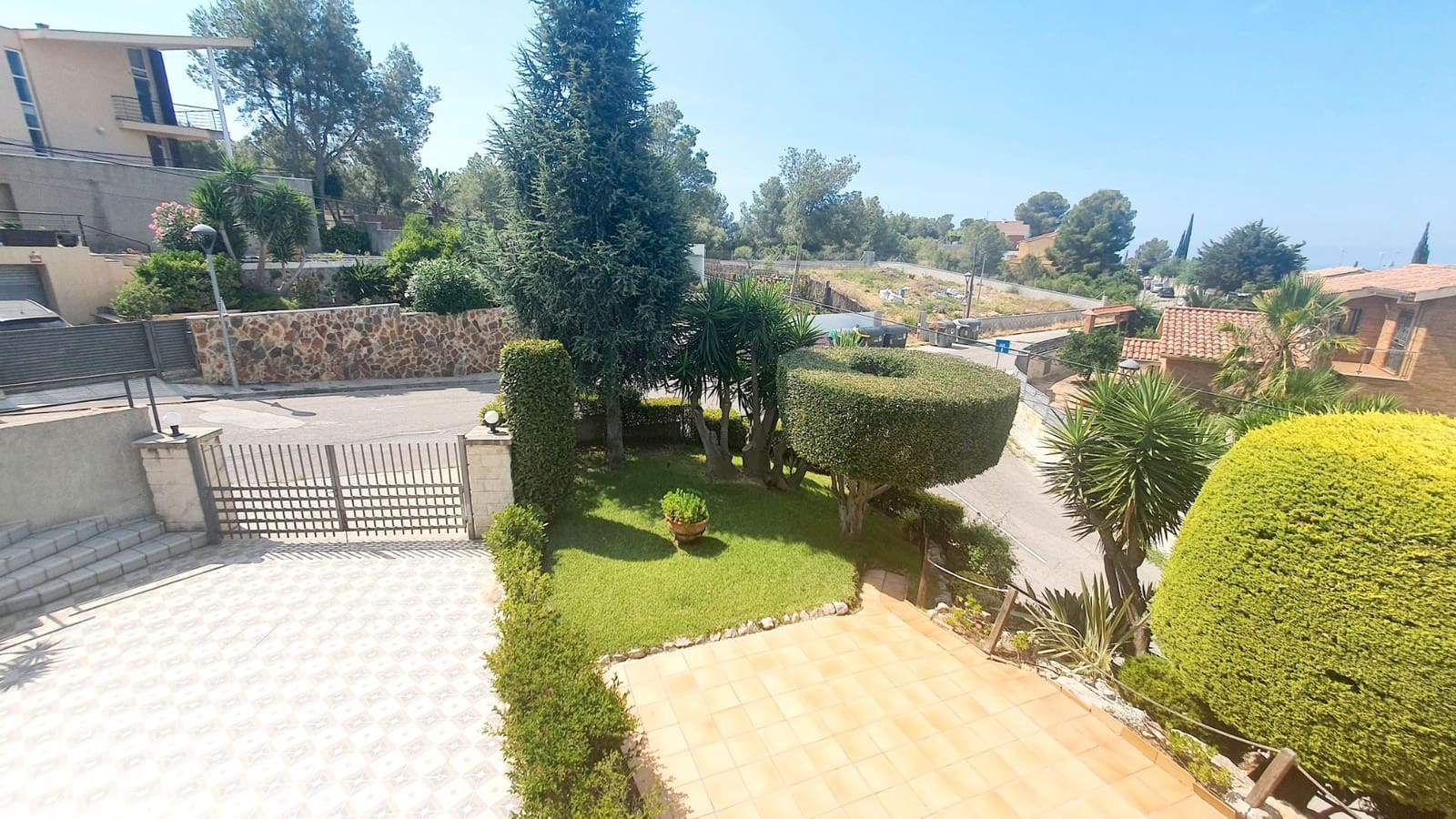 5 sovrum Villa till salu i Calafell med pool garage - 690 000 € (Ref: 9707708)